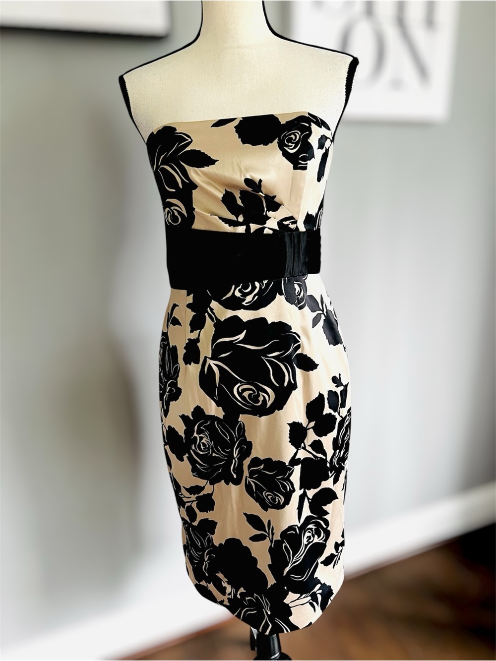 White House Black Market Strapless Satin Floral Dress